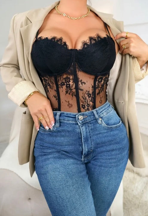 Corset con encajes